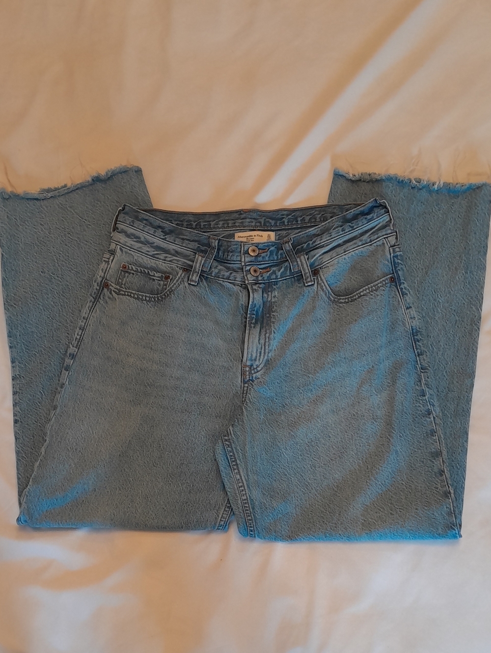 Abercrombie & Fitch "The Loose High Rise" Light Blue Jeans, 31, 12R, Raw Hem